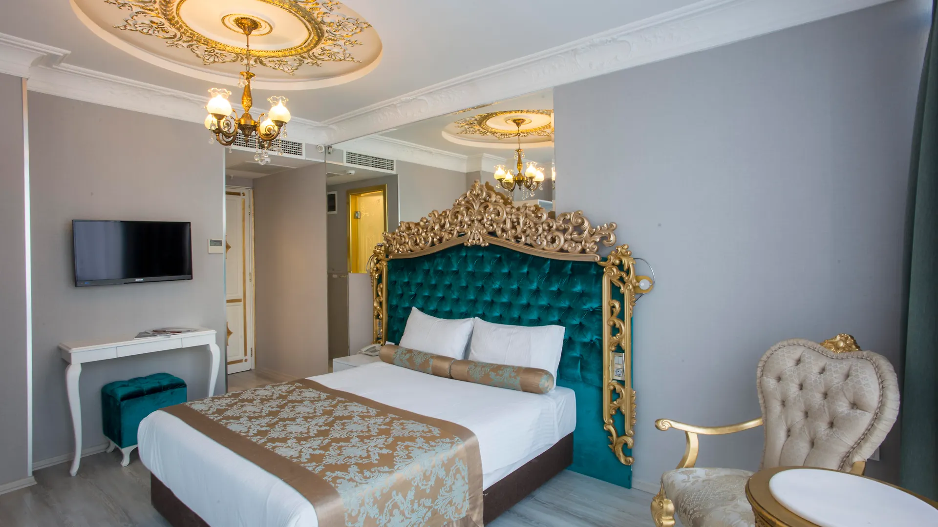 White Monarch Hotel Istanbul 4*,